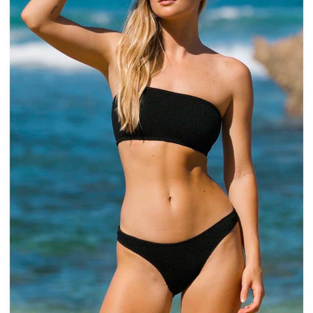 New Bond-Eye Bikini Black With Texture  Lightly Padded  Has 2 straps Top Size 10